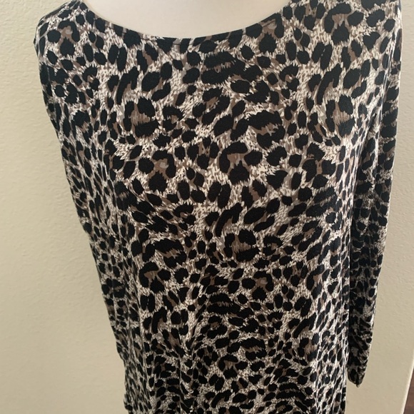 Mario Serrani Leopard Print Top - Picture 1 of 4